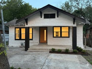 758 Bethpage Avenue, Dallas, TX 75217