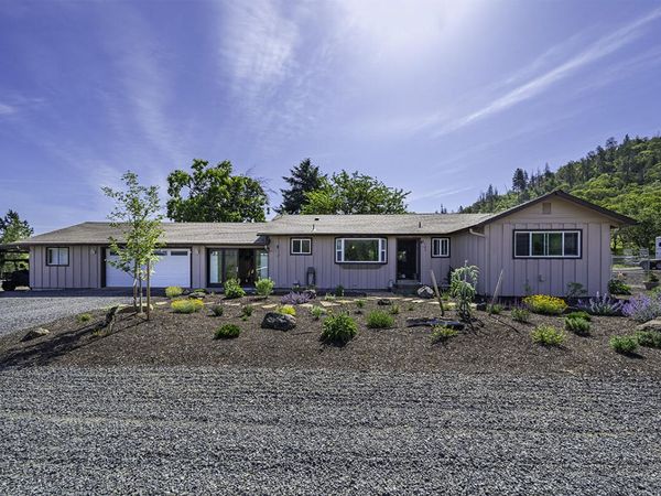 5388 Kane Creek, Central Point, OR 97502