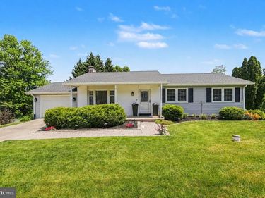 111 BUNKER HILL ROAD, NEW CUMBERLAND, PA 17070