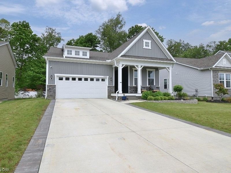 8208 Mustang Lane, Mentor, OH 44060 Photo 4