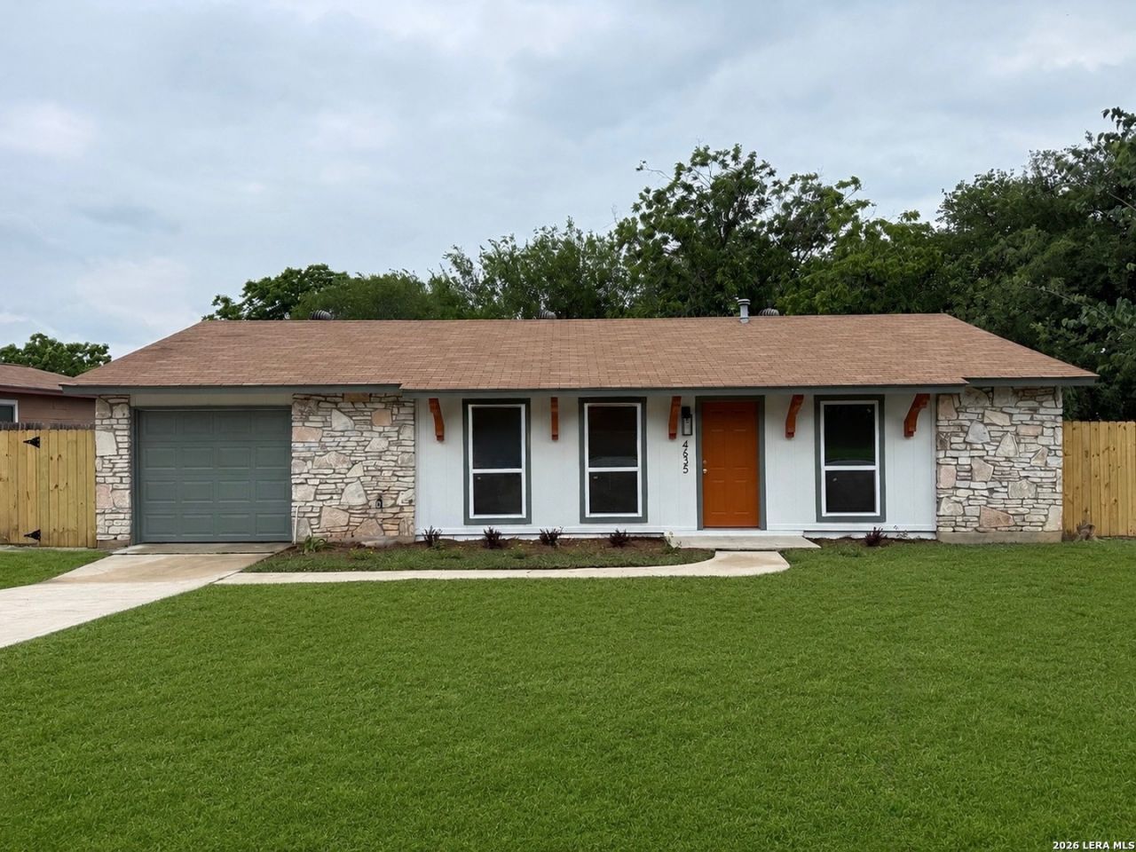 4635 Avenida Prima St, San Antonio, TX 78233 Main Photo