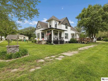 232 SPRUCE Street, Colon, NE 68018