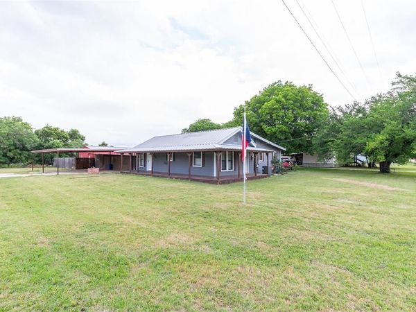 102 Scurry Avenue, Tuscola, TX 79562