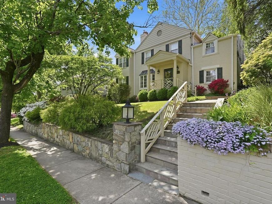 8504 Lynwood Place, Chevy Chase, MD 20815 Main Photo