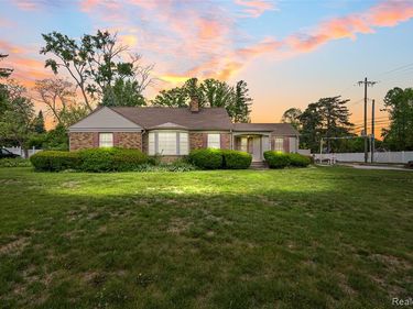 404 Lexington Boulevard, Royal Oak, MI 48073