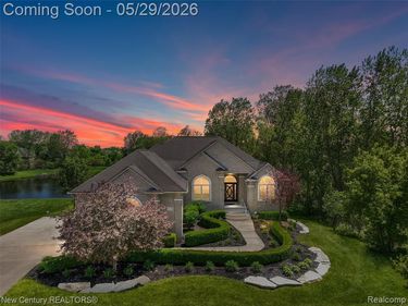 55490 Whispering Hills Drive, Shelby Twp, MI 48316