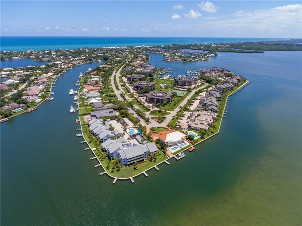 1880 Bay Road, Unit I319, Vero Beach, FL 32963