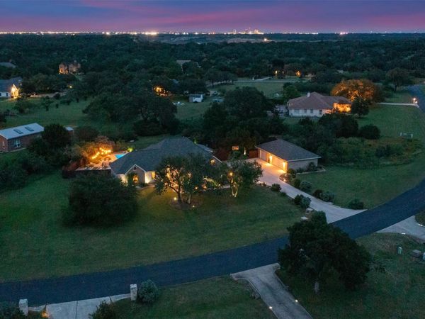 341 Richards DR, Buda, TX 78610