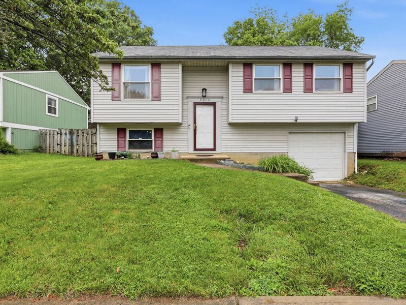 3912 Farm Brook Lane, Columbus, OH 43204 Photo 1