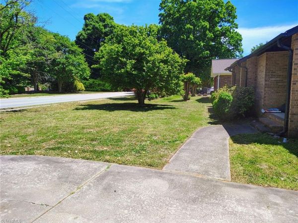 704 Meadowood Street, Greensboro, NC 27409