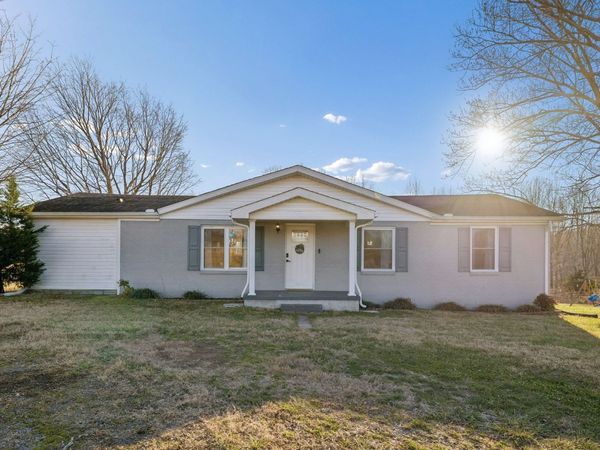 411 Purtle Rd , Lafayette, TN 37083