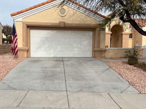 10800 Mission Lakes Avenue , Las Vegas, NV 89134