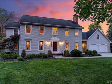 19 Shelbourne Court, Buffalo, NY 14221