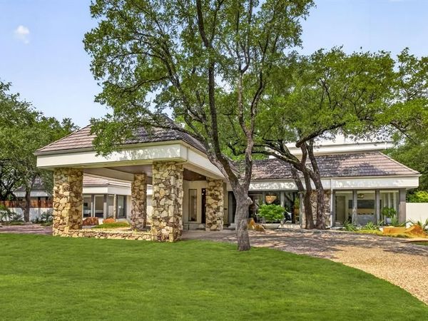 5205 Royal Lane, Dallas, TX 75229