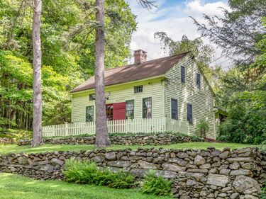 50 Southbury , Roxbury, CT 06783