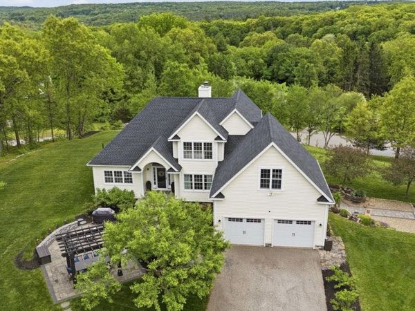 82 Deer Run, Colchester, CT 06415