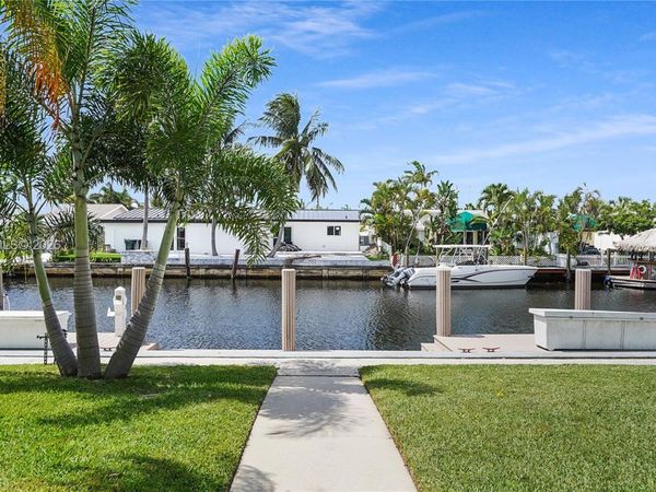 1000 SW 12th St, Unit 203, Fort Lauderdale, FL 33315
