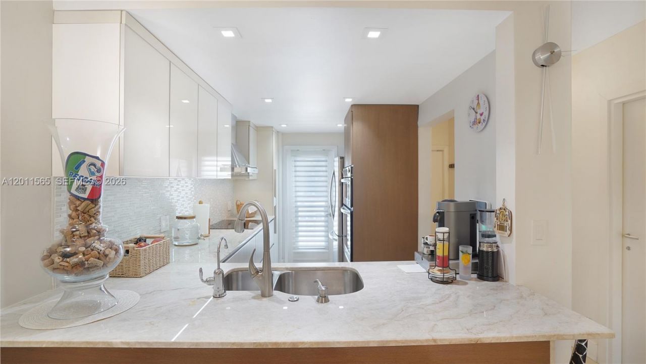1000 SW 12th St, Unit 203, Fort Lauderdale, FL 33315 Photo