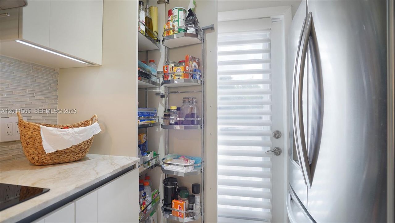 1000 SW 12th St, Unit 203, Fort Lauderdale, FL 33315 Photo