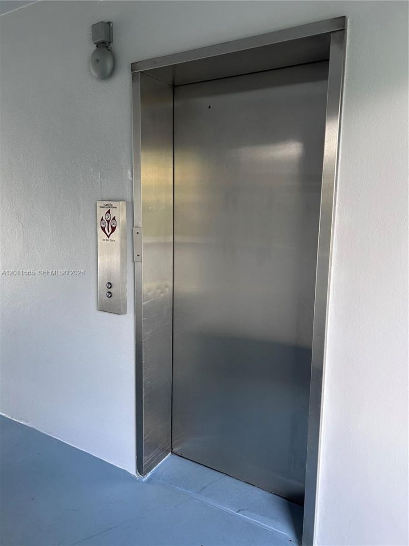 1000 SW 12th St , Unit 203, Fort Lauderdale, FL 33315 Photo