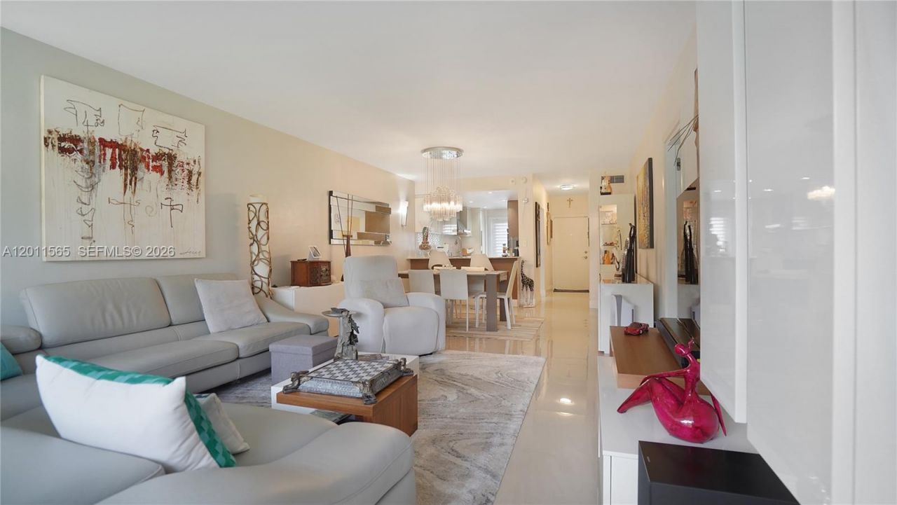 1000 SW 12th St, Unit 203, Fort Lauderdale, FL 33315 Photo