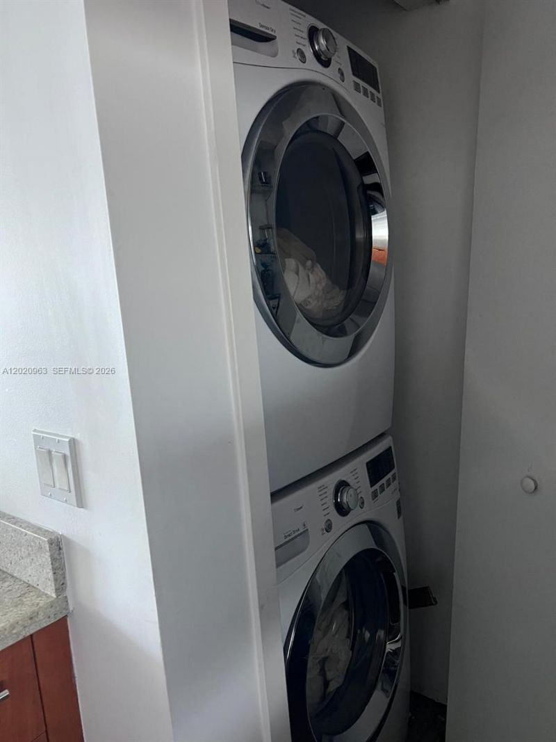 185 SW 7th St , Unit 3209, Miami, FL 33130 Photo
