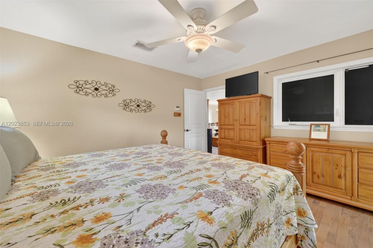 18543 SW 91st Ave, Cutler Bay, FL 33157 Photo