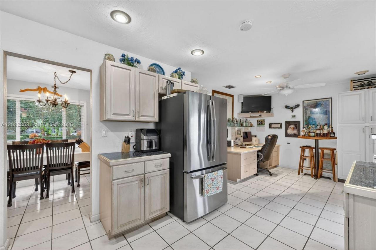 18543 SW 91st Ave, Cutler Bay, FL 33157 Photo