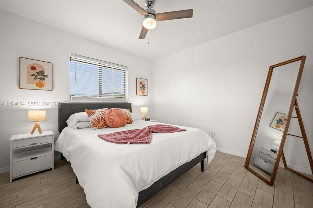 2102 SE 8th Street, Cape Coral, FL 33990 Photo