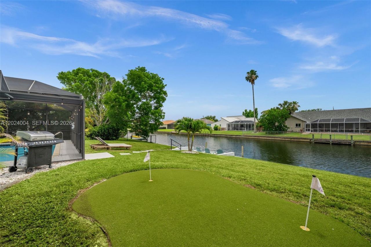 2102 SE 8th Street, Cape Coral, FL 33990 Photo