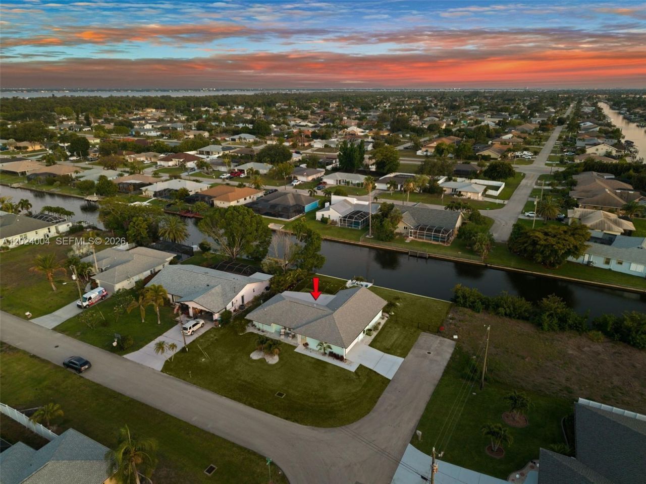 2102 SE 8th Street, Cape Coral, FL 33990 Photo