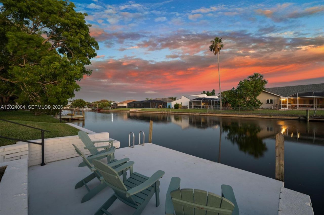 2102 SE 8th Street, Cape Coral, FL 33990 Photo