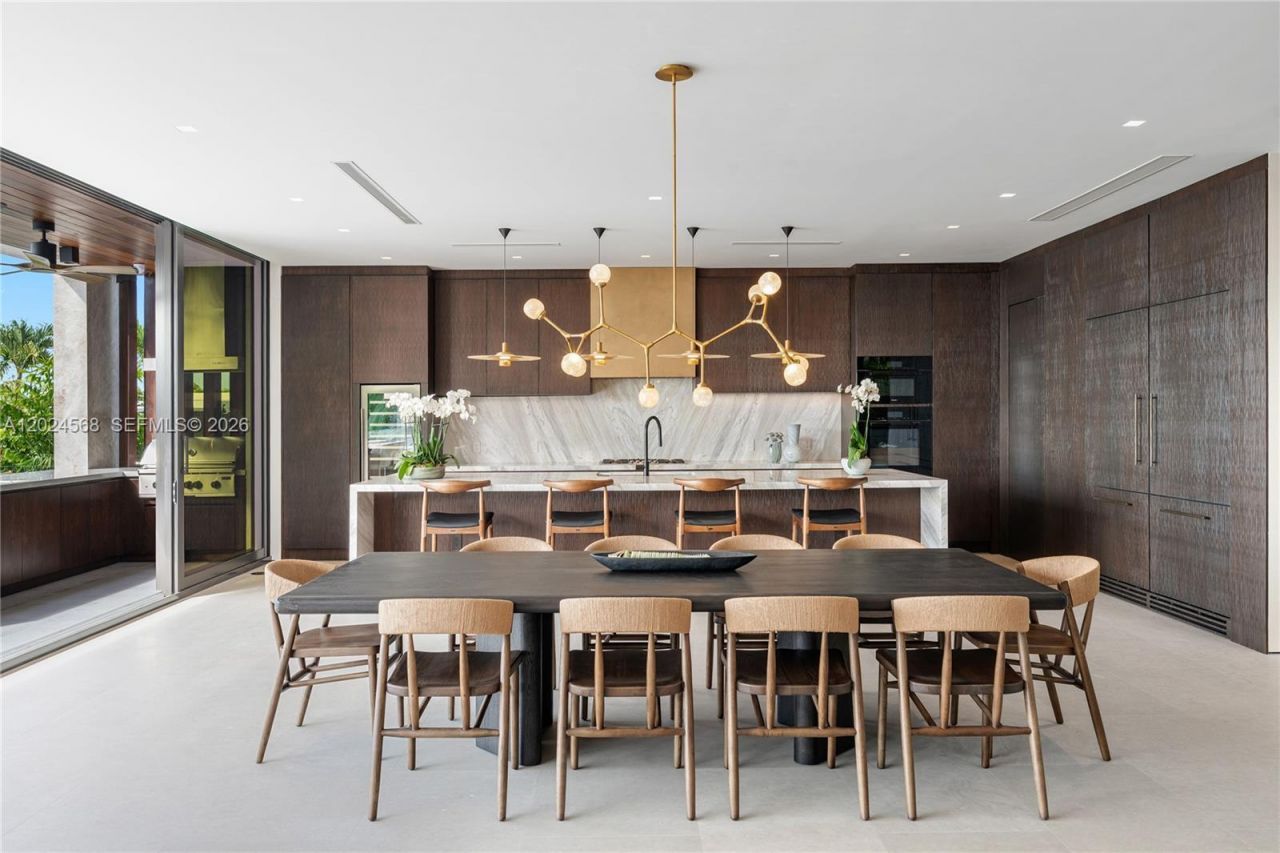 857 N Shore Dr , Miami Beach, FL 33141 Photo