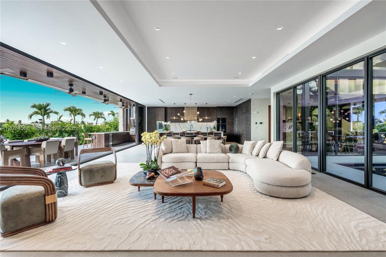 857 N Shore Dr , Miami Beach, FL 33141 Photo