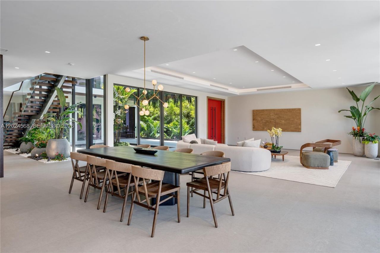 857 N Shore Dr , Miami Beach, FL 33141 Photo