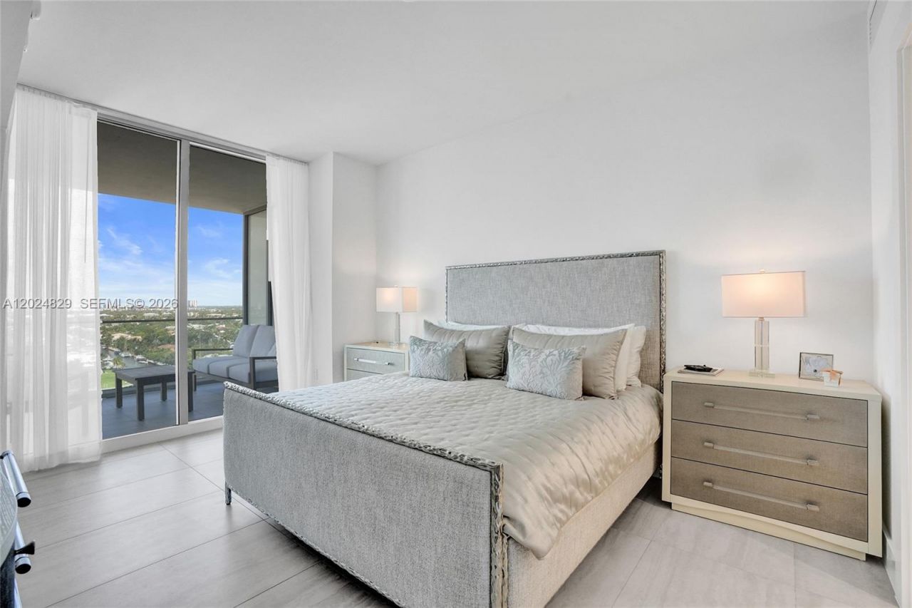 153 N Seabreeze , Unit 1403, Fort Lauderdale, FL 33304 Photo