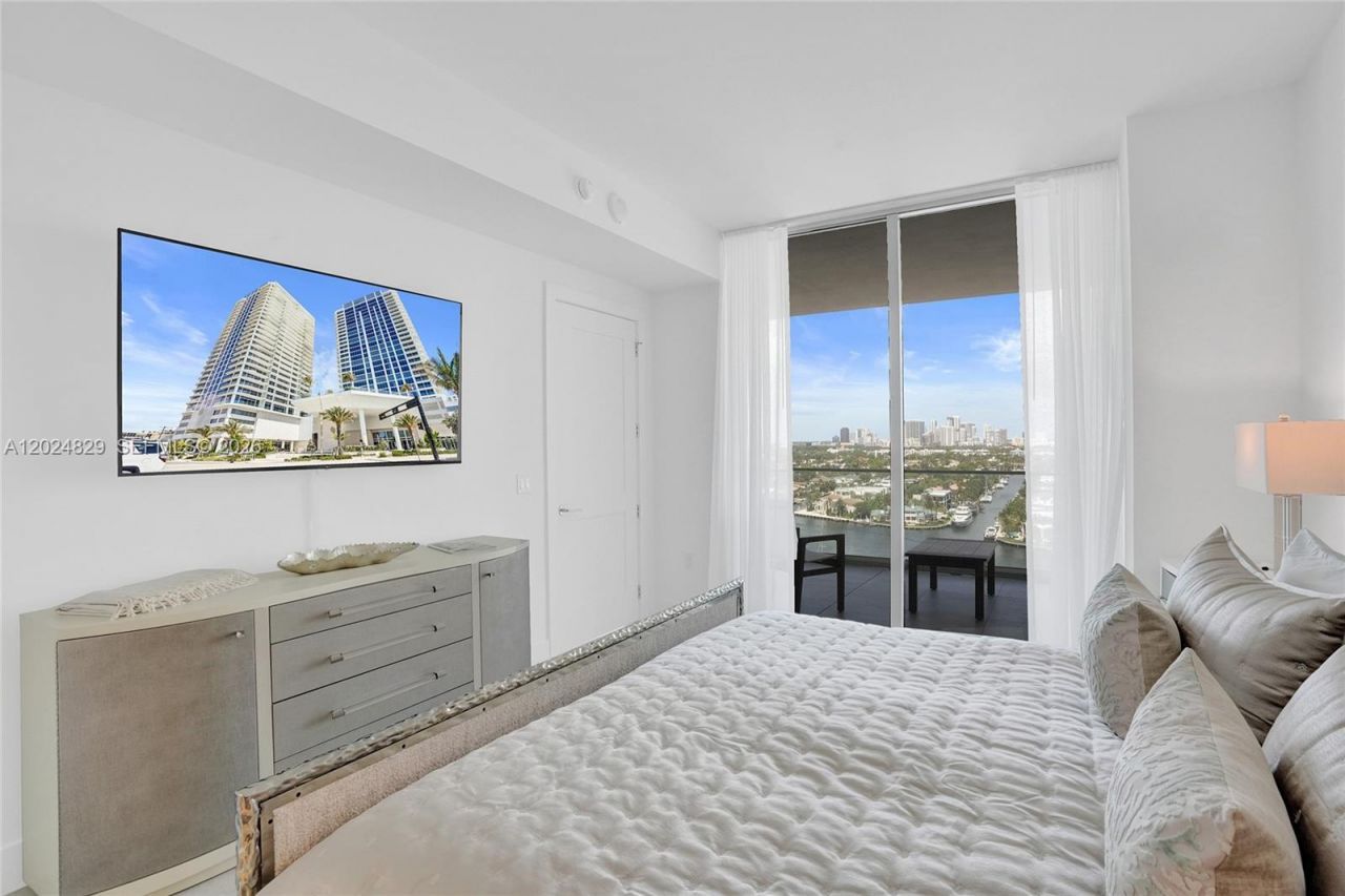 153 N Seabreeze , Unit 1403, Fort Lauderdale, FL 33304 Photo