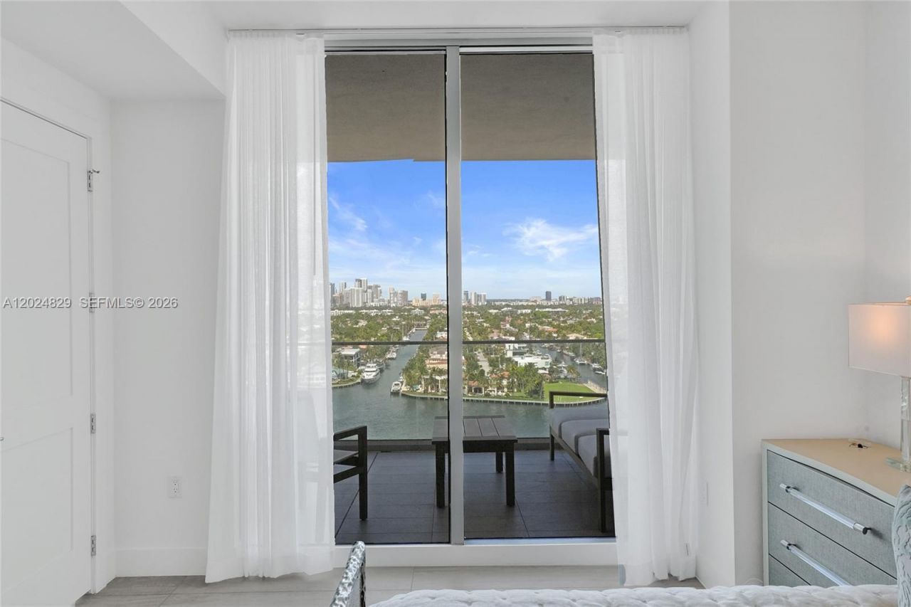 153 N Seabreeze , Unit 1403, Fort Lauderdale, FL 33304 Photo