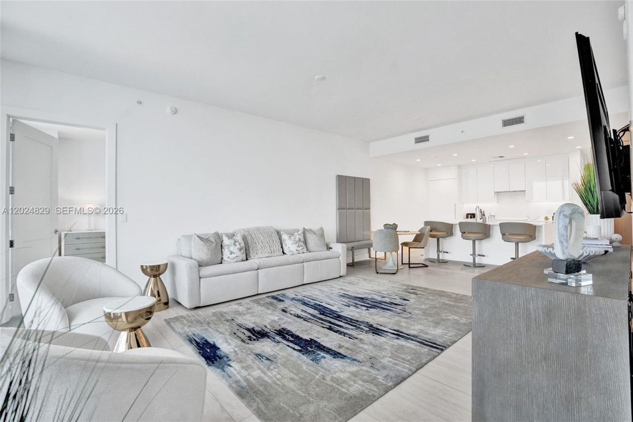 153 N Seabreeze , Unit 1403, Fort Lauderdale, FL 33304 Photo