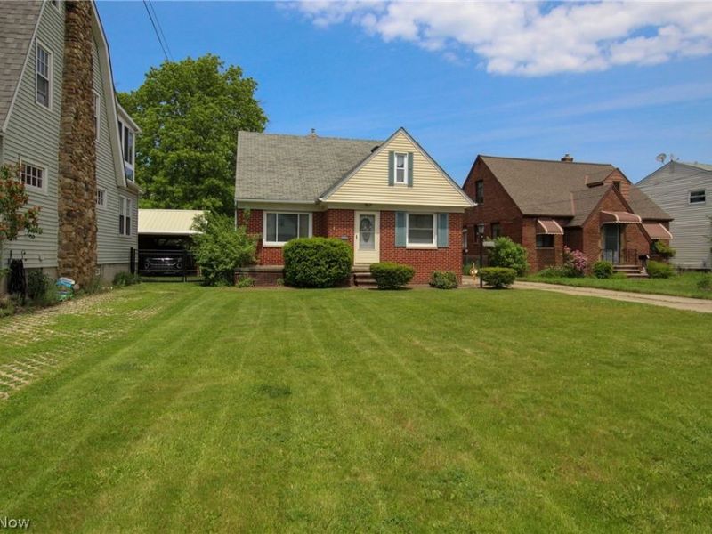 28101 Lake Shore Boulevard, Euclid, OH 44132 Photo 2