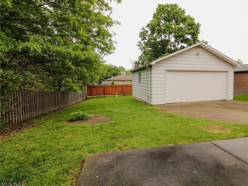 28101 Lake Shore Boulevard, Euclid, OH 44132 Photo 20