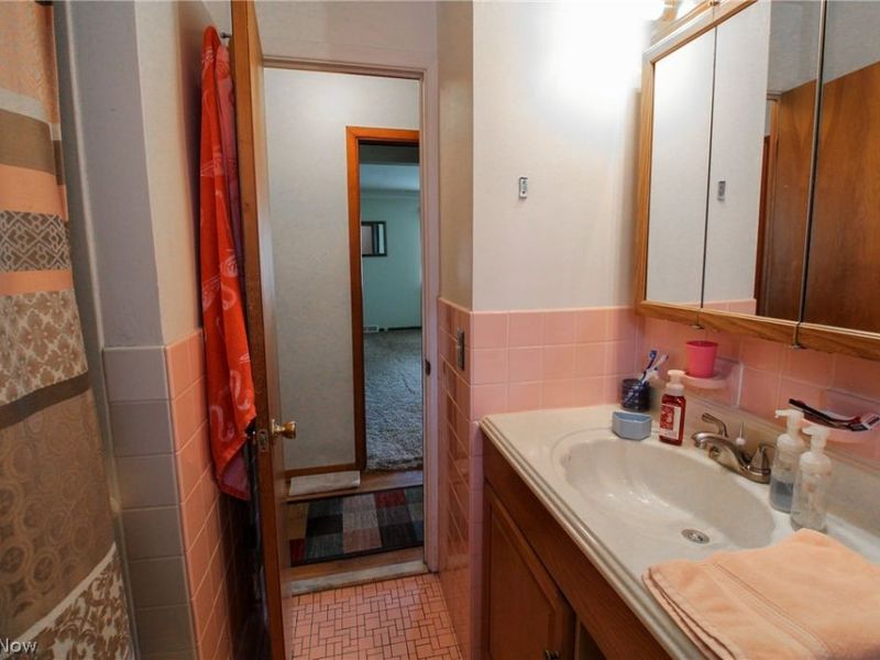 28101 Lake Shore Boulevard, Euclid, OH 44132 Photo 7