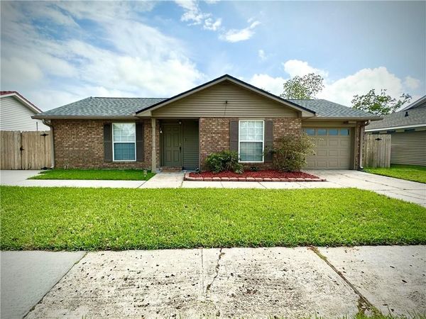 2725 OAK FOREST Boulevard , Marrero, LA 70072