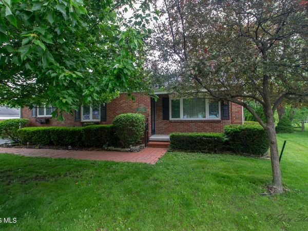 25882 Mccarty Drive , Perrysburg, OH 43551