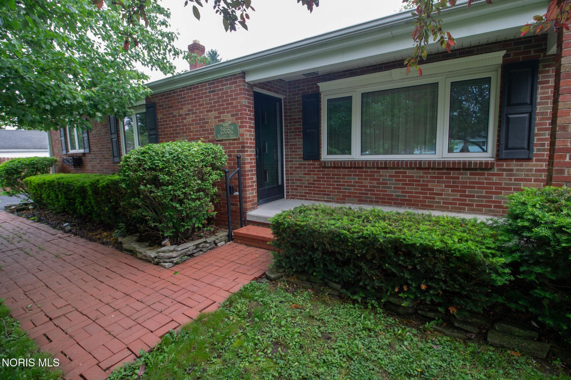 28552 Mccarty Drive, Perrysburg, OH 43551 Main Photo