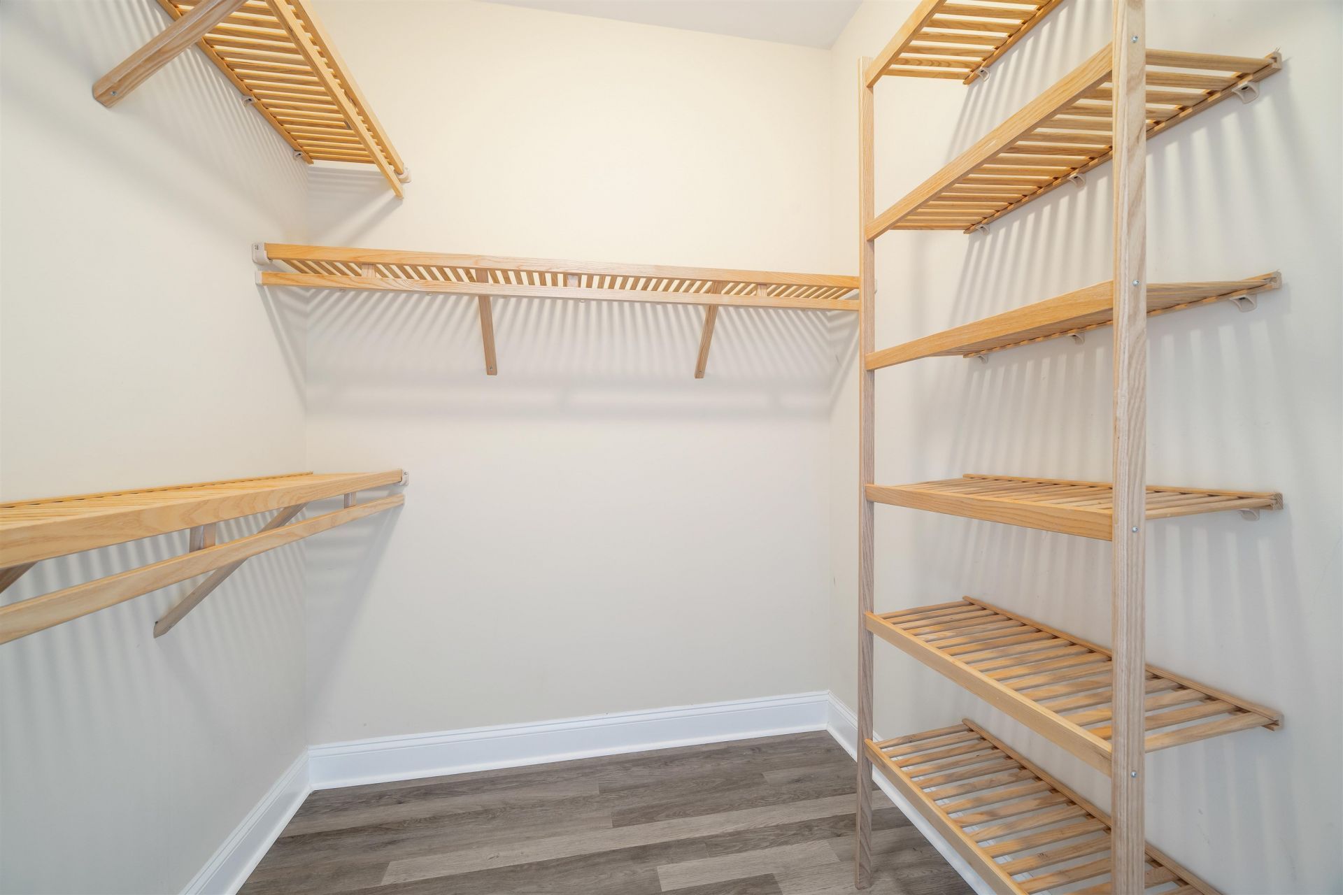 4302 Grande Harbour Blvd.  Photo 36