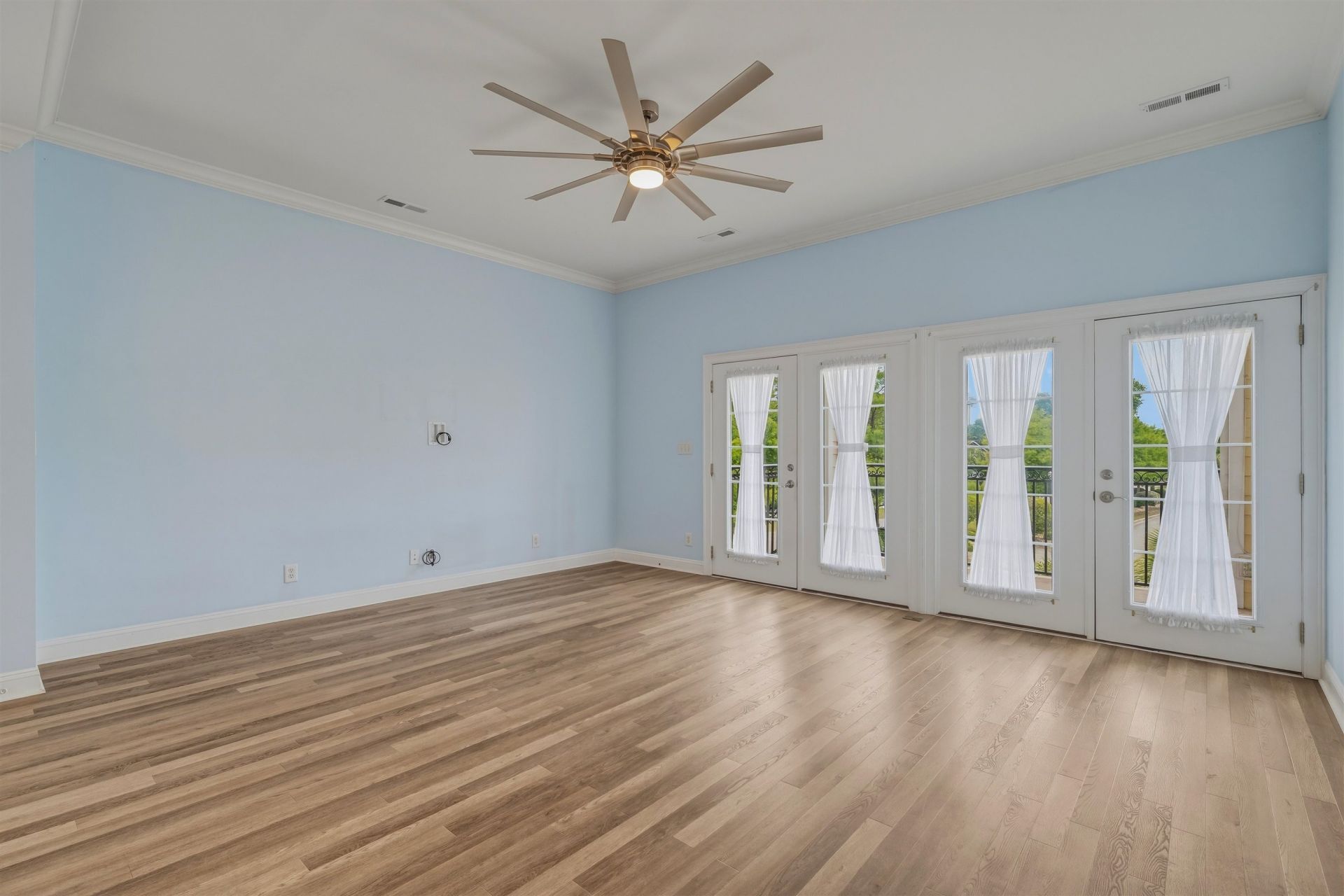 4302 Grande Harbour Blvd.  Photo 4