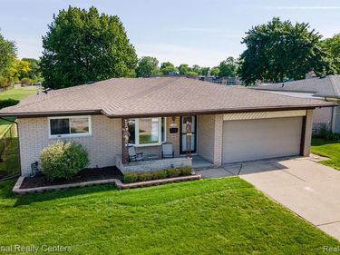 1760 Westwood Drive, Madison Heights, MI 48071