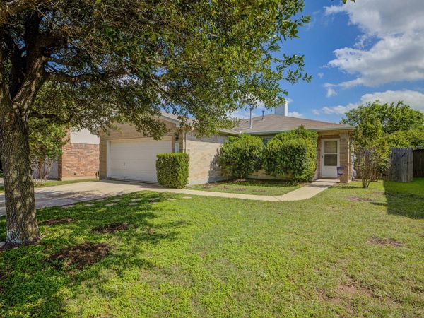 202 McCarthur DR, Leander, TX 78641