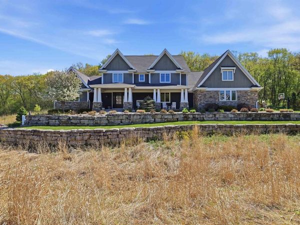 5090 Aspen Valley Court, Middleton, WI 53562